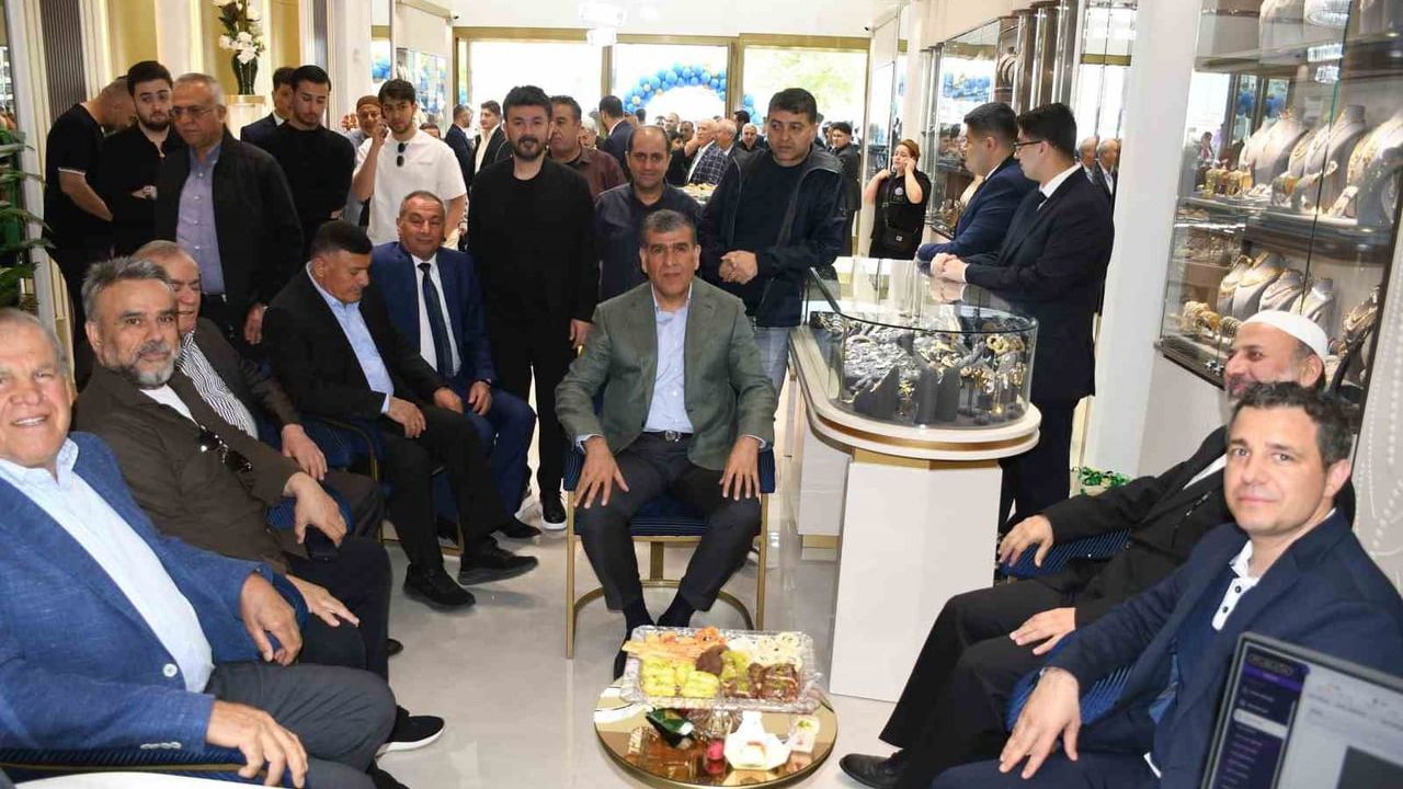 Seyyid Mücevherat'ın 3. Şubesi Naci Topçuoğlu Bulvarı'nda Açıldı
