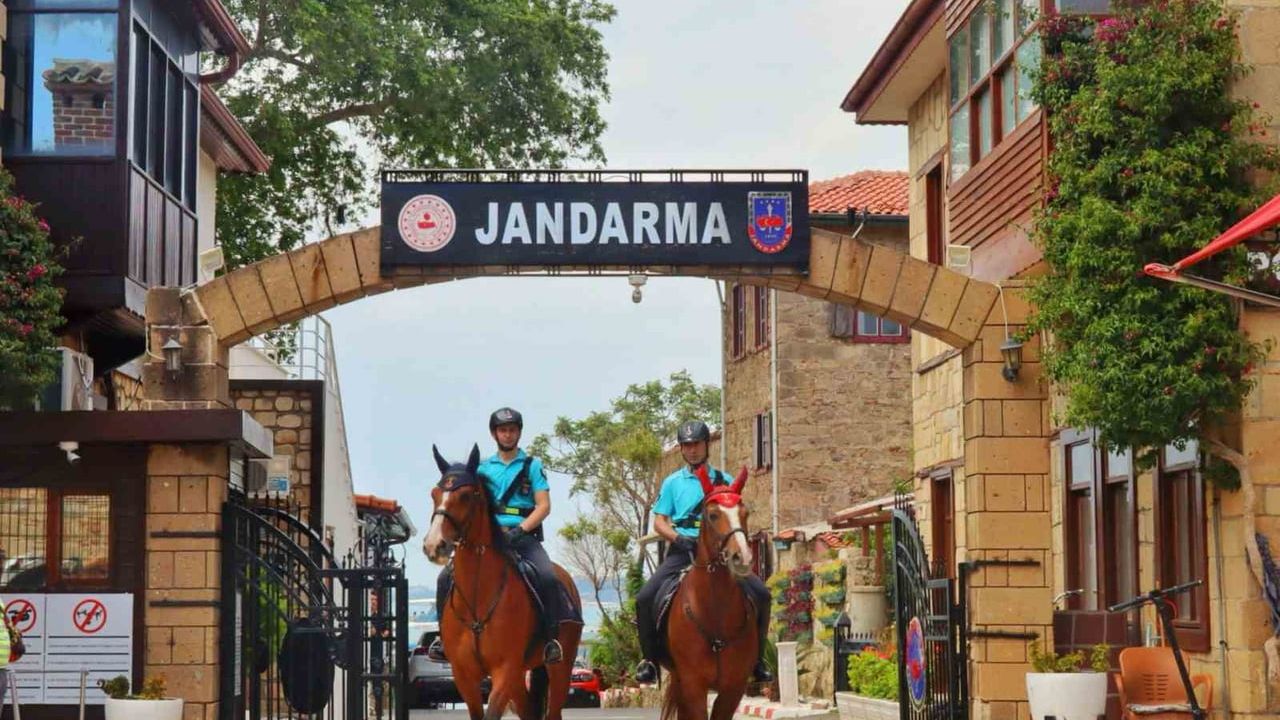 Side Antik Kenti'nde Atlı Jandarma Timleri Göreve Başladı