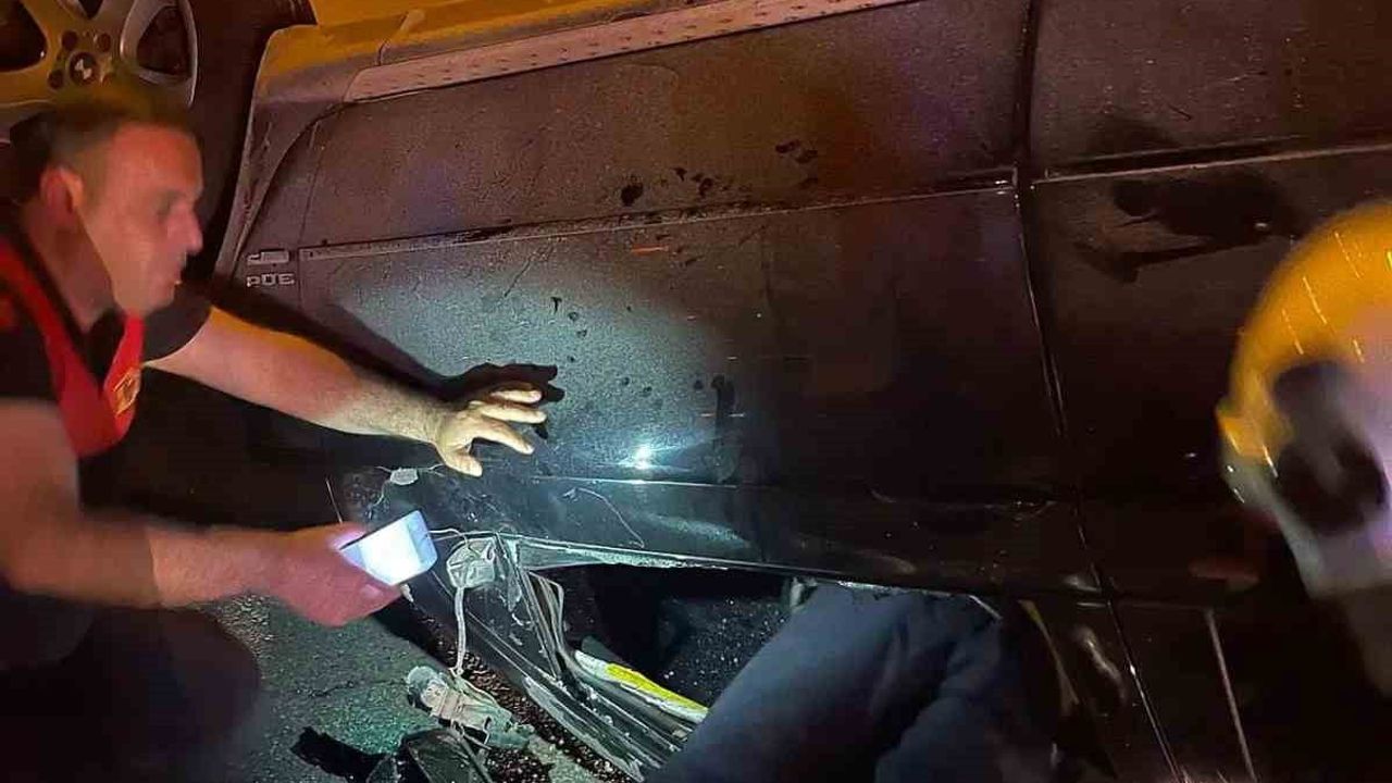 Siirt’te ambulans ile otomobil çarpıştı: 3'ü sağlık çalışanı 4 yaralı