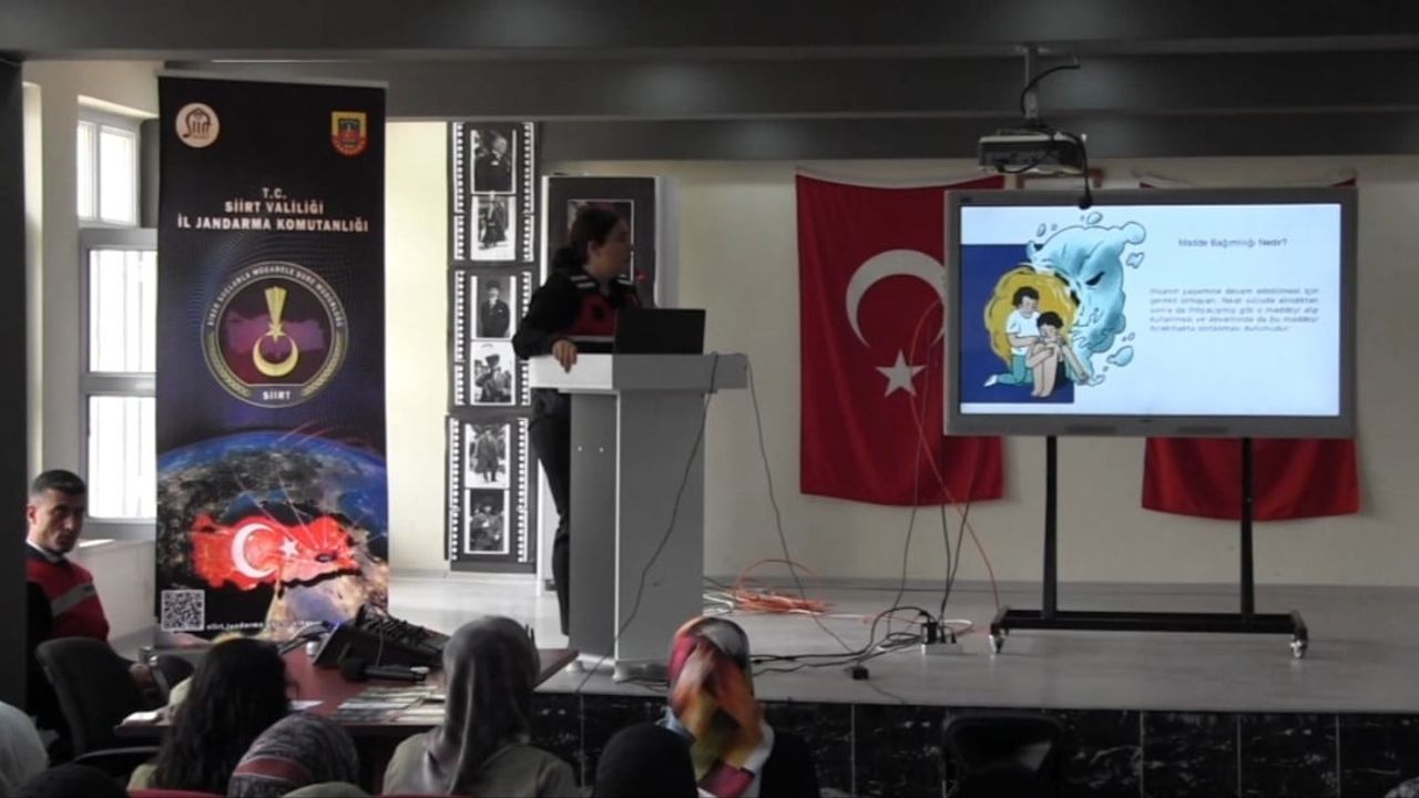 Siirt'te Bağımlılığa Karşı İlk Kale Aile Projesiyle Toplum Temelli Farkındalık Çalışmaları