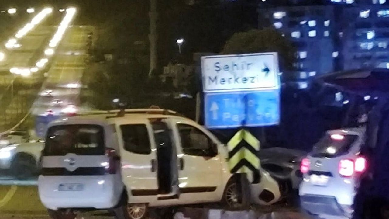 Siirt'te çevre yolunda iki aracın çarpışması: 2 yaralı