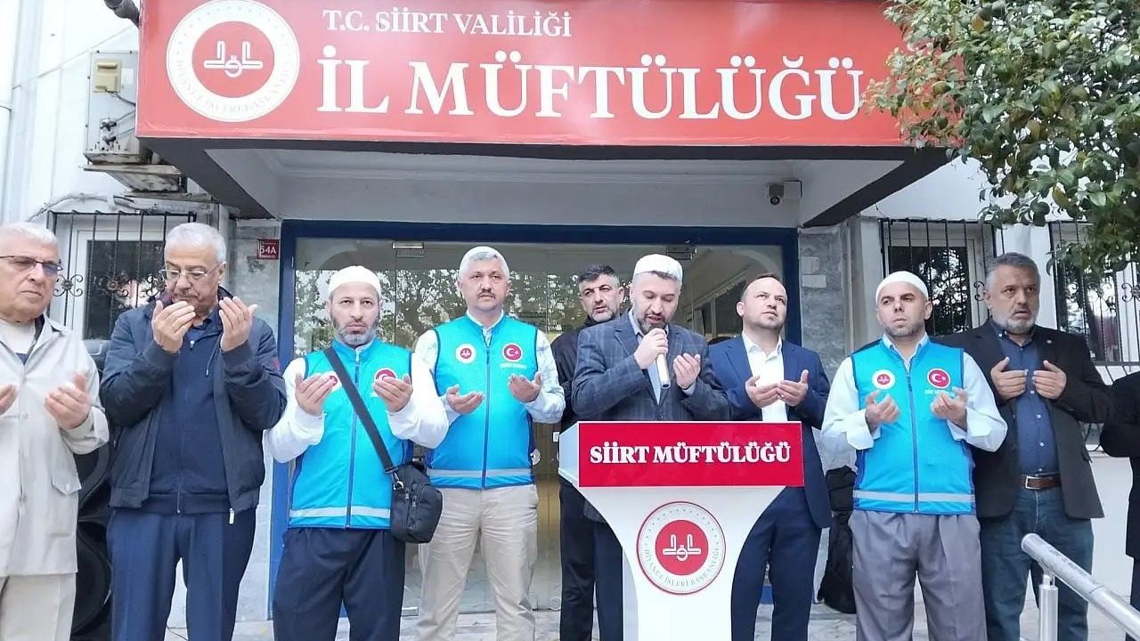 Siirt'ten Kutsal Topraklara İlk Hac Kafilesi Uğurlandı