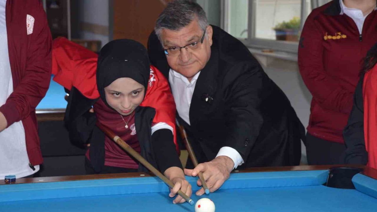 Sinop'ta KYK Yurt Lig Bilardo Türkiye Birinciliği Müsabakaları Başladı