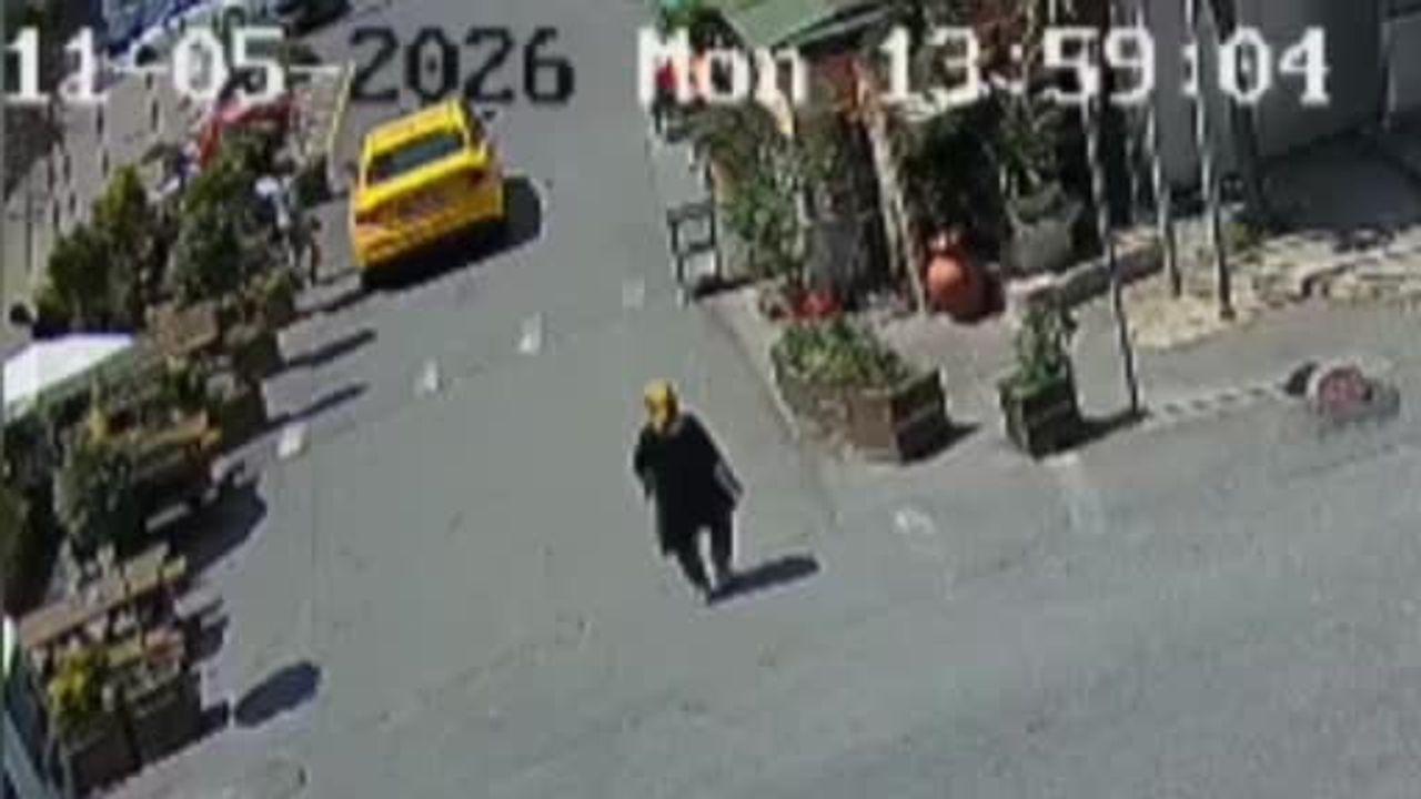 Şişli Bomonti'de geri manevra yapan taksi, yaşlı kadına çarptı — Güvenlik kamerası kaydetti