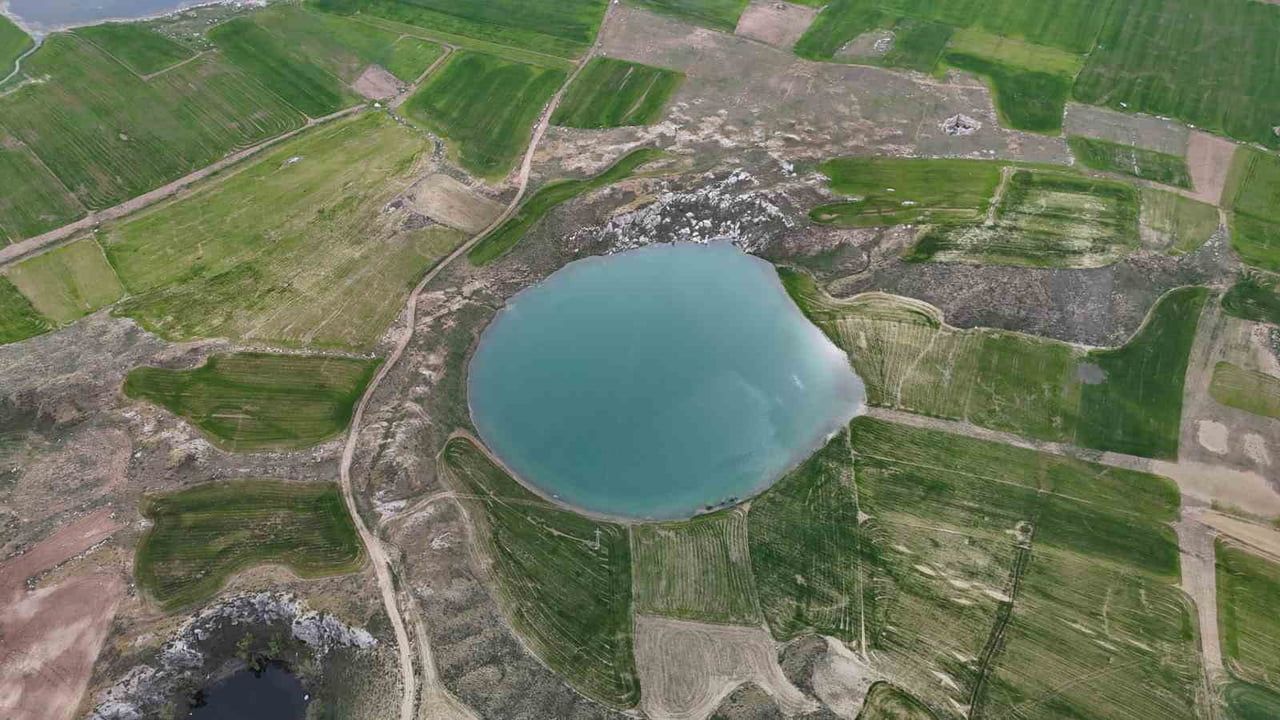 Sivas'taki Ağgöl ve Karagöl İlkbaharda Yenilendi: Canova'da 'Doğanın İki Gözü' Canlanıyor
