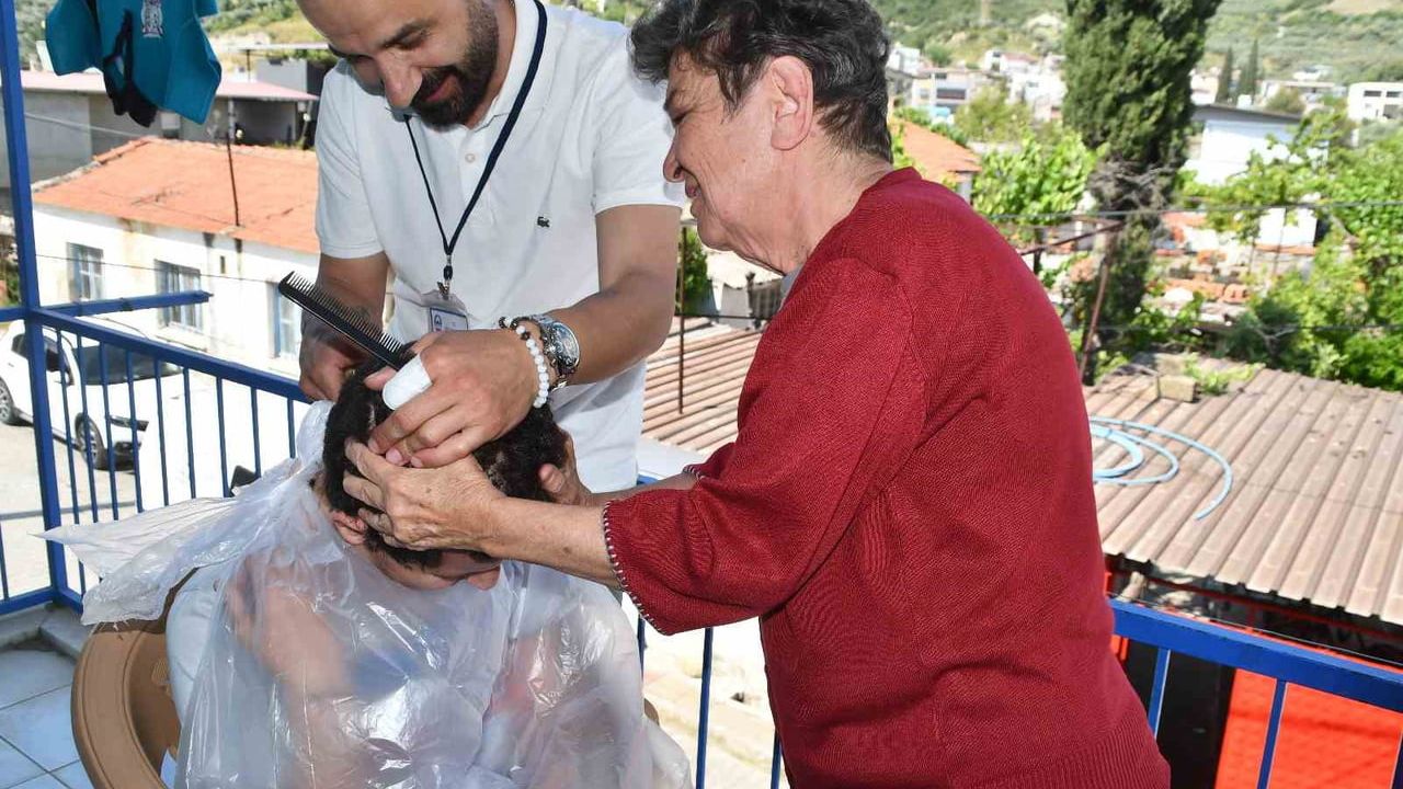 Söke Belediyesi'nden ücretsiz evde kuaför ve kişisel bakım hizmeti