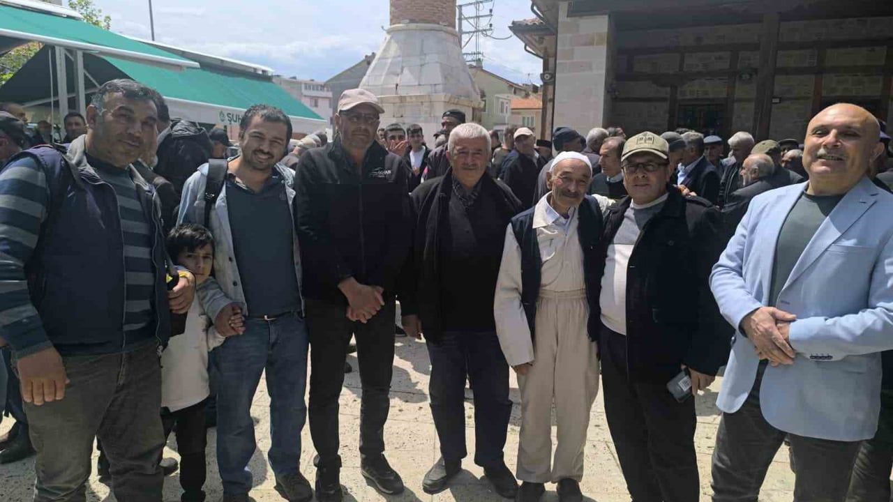 Şuhut'ta 77 Hacı Adayı Dualarla Kutsal Topraklara Uğurlandı