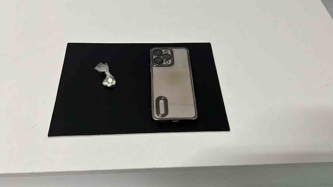 Taksim'de yardım bahanesiyle cep telefonu çalan şüpheli yakalandı, tutuklandı