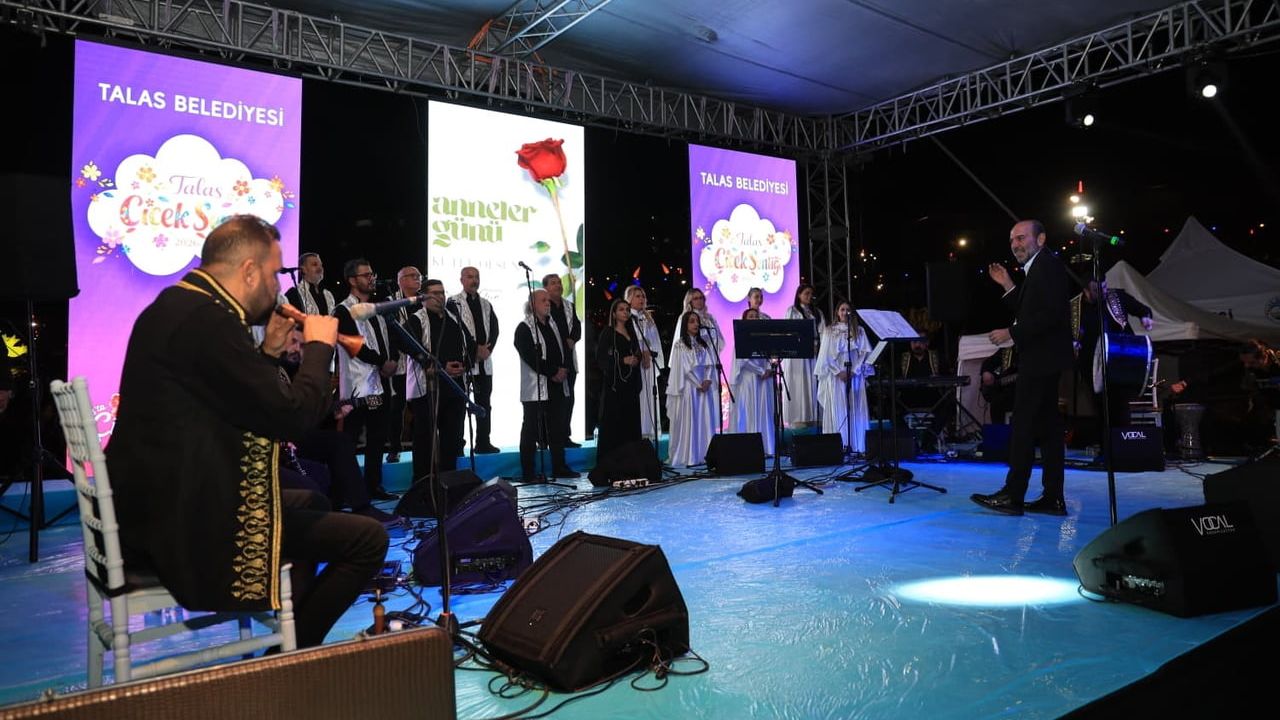 Talas'ta Çiçek Festivali Hatay Medeniyetler Korosu Konseriyle Sona Erdi