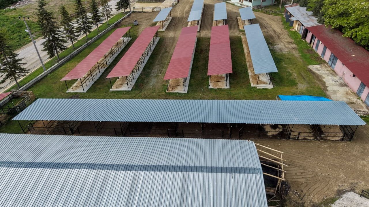 Taşköprü Hayvan Pazarında Üst Kapatma Çalışmaları Tamamlandı