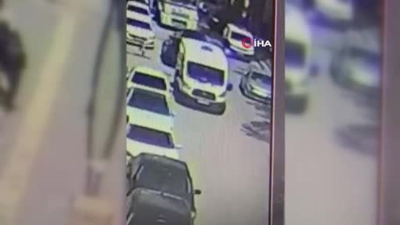 Tatvan'da motosiklet ile elektrikli bisiklet çarpıştı: 2 yaralı