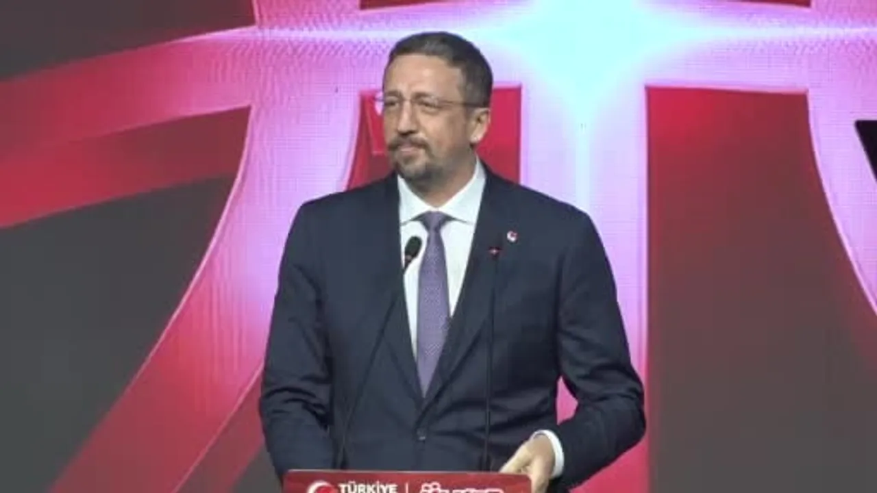 TBF ile Ülker üç yıllık sponsorluk anlaşması imzaladı: Milli Takımlar ve Basketbol Gençler Ligi'ne isim desteği