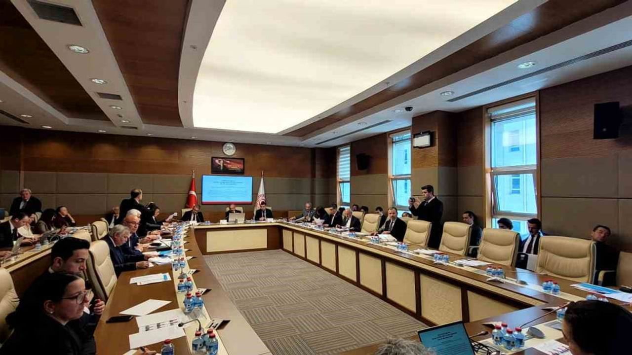 TBMM Komisyonu 14-15 Mayıs'ta Kahramanmaraş'ta inceleme ve taziye ziyaretleri yapacak