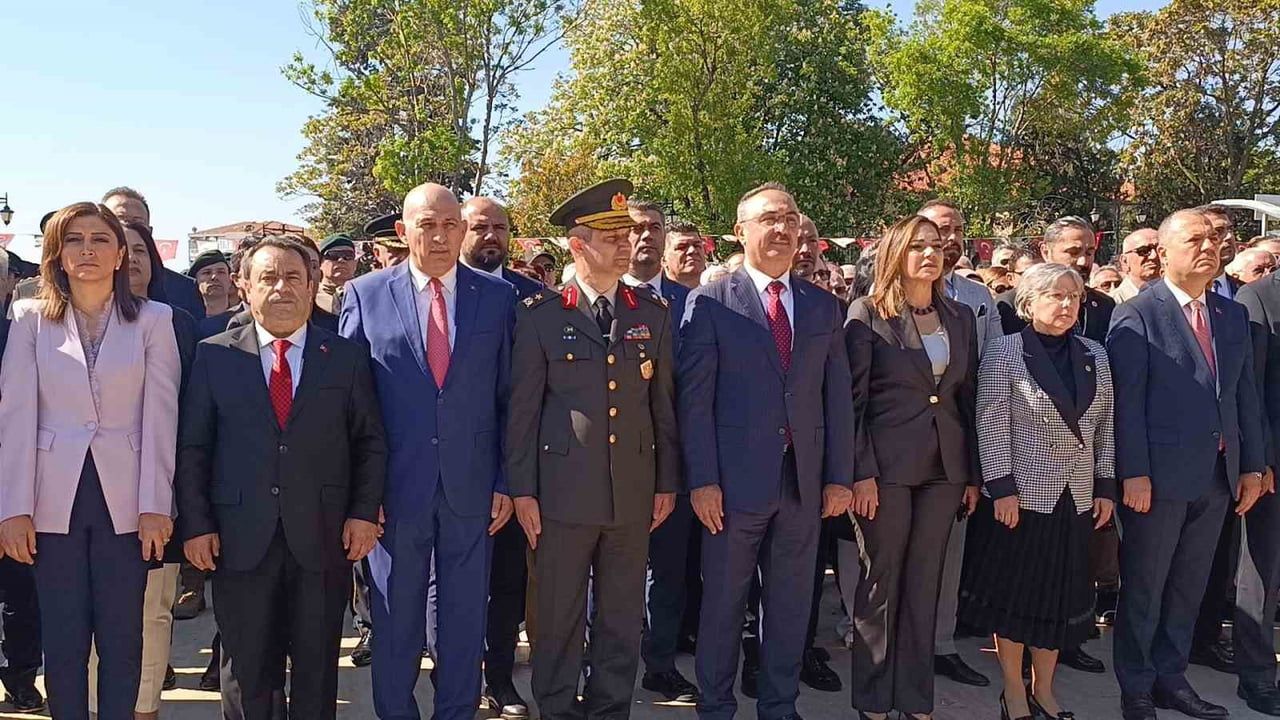 Tekirdağ'da 19 Mayıs Atatürk'ü Anma, Gençlik ve Spor Bayramı törenlerle kutlandı