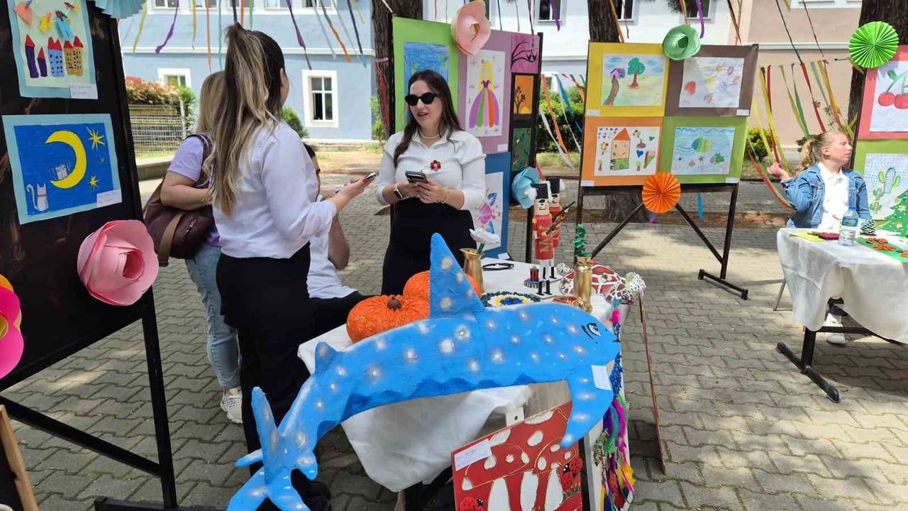 Tekirdağ Mesleki ve Teknik Anadolu Lisesi'nde özel öğrencilerin el emeği eserleri sergilendi