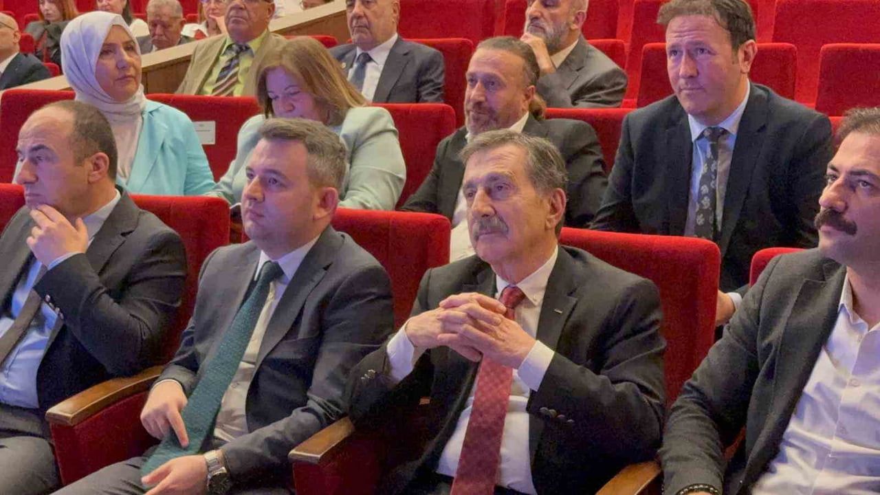 Tepebaşı Belediyesi'ne operasyon: Yaklaşık 20 gözaltı, soruşturma 60 şüpheliyi kapsıyor