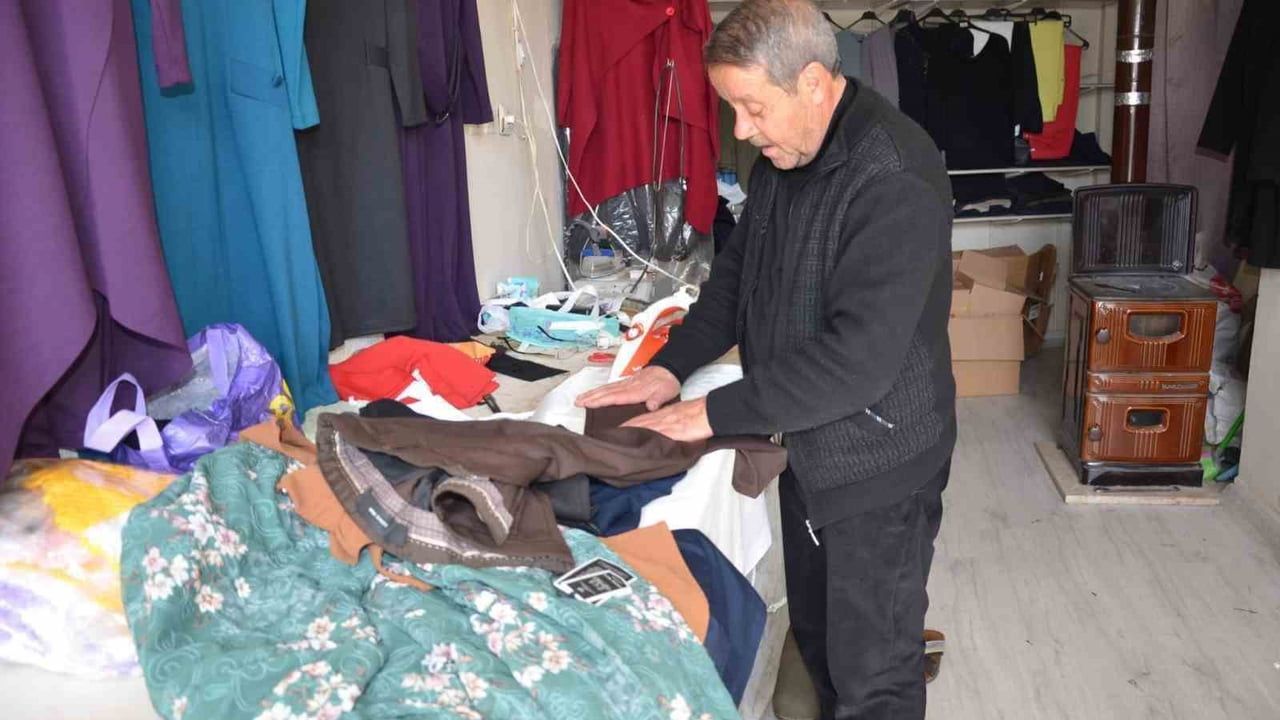 Tercan'da Kurban Bayramı öncesi terzilerde yoğunluk