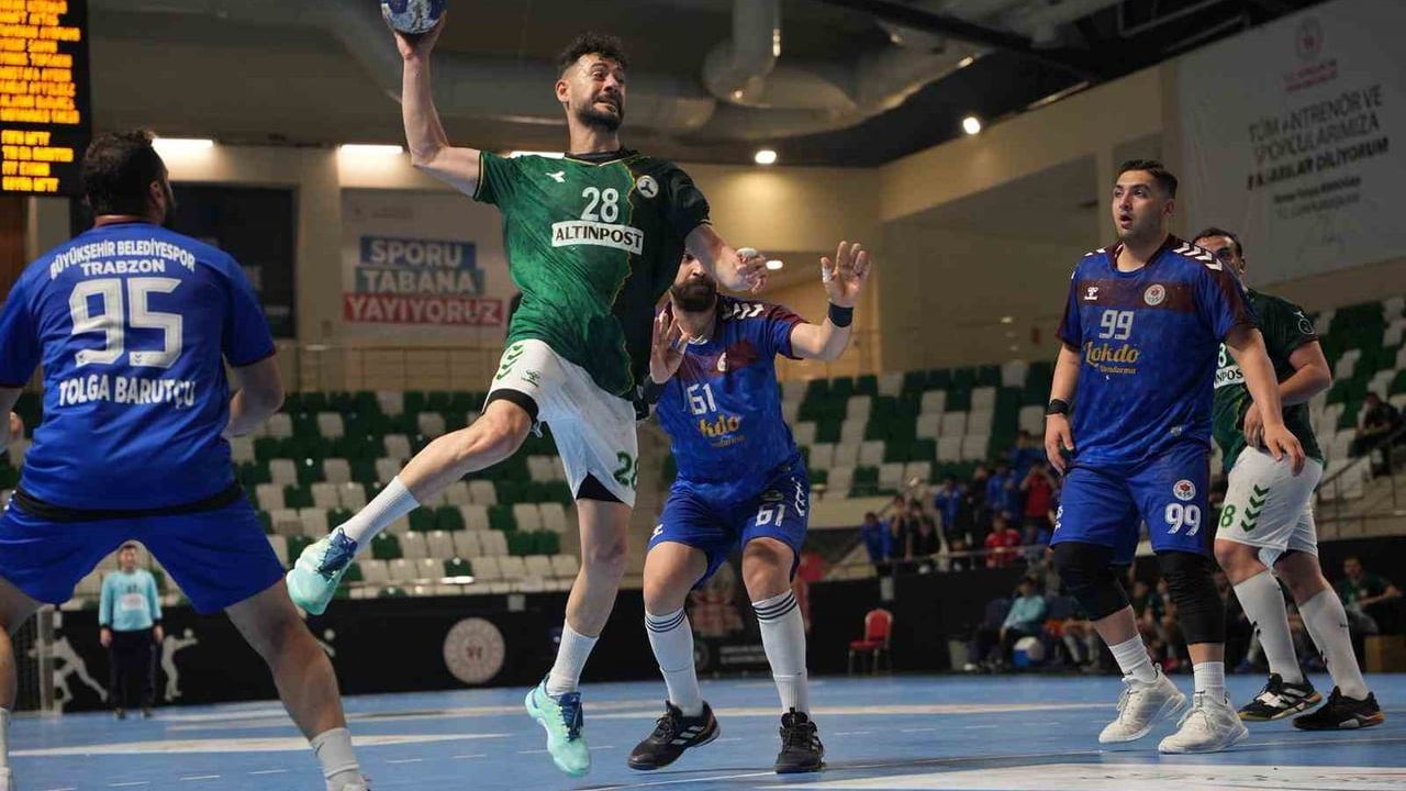 THF Erkekler Hentbol Süper Ligi: Giresunspor 32-32 Trabzon Büyükşehir Belediyespor