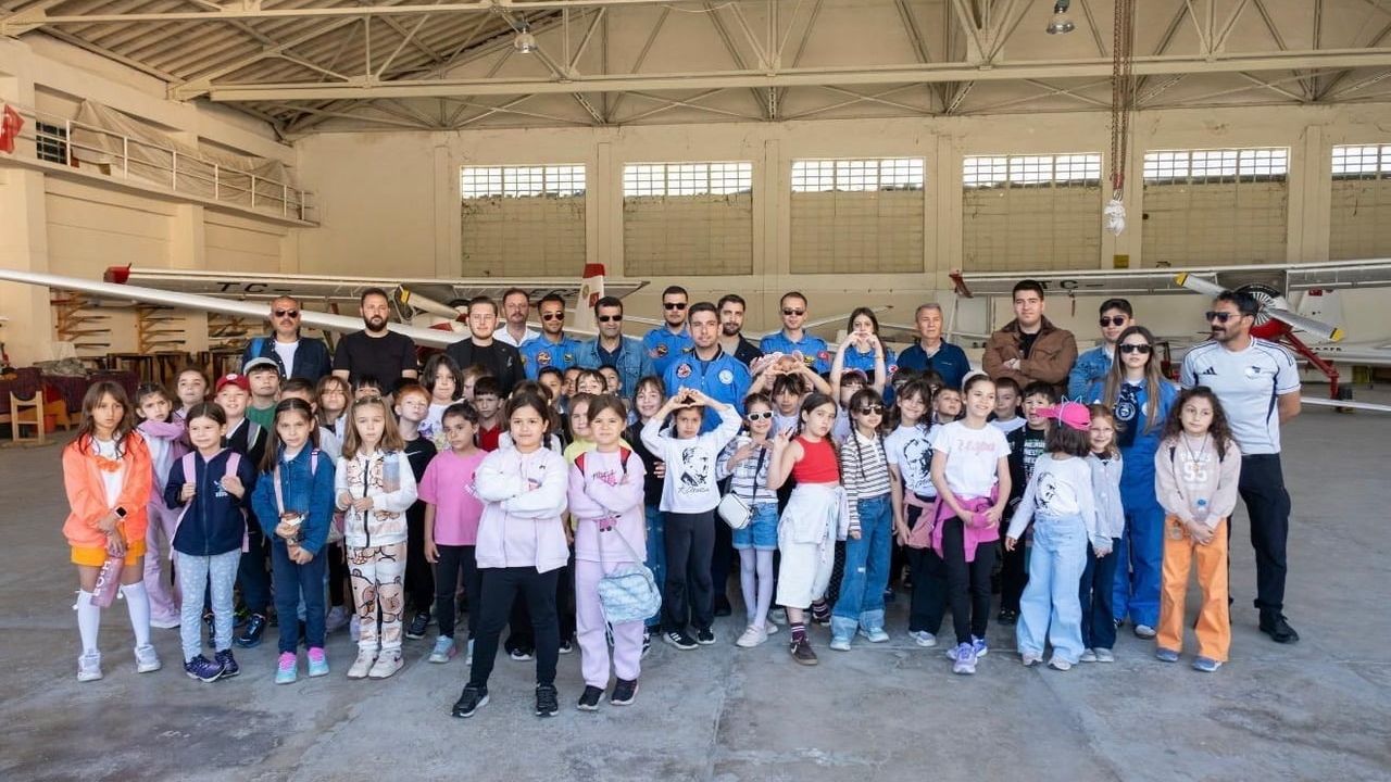 THK Eskişehir, Türkkuşu İnönü Eğitim Merkezi'nde ilkokul öğrencilerini ağırladı