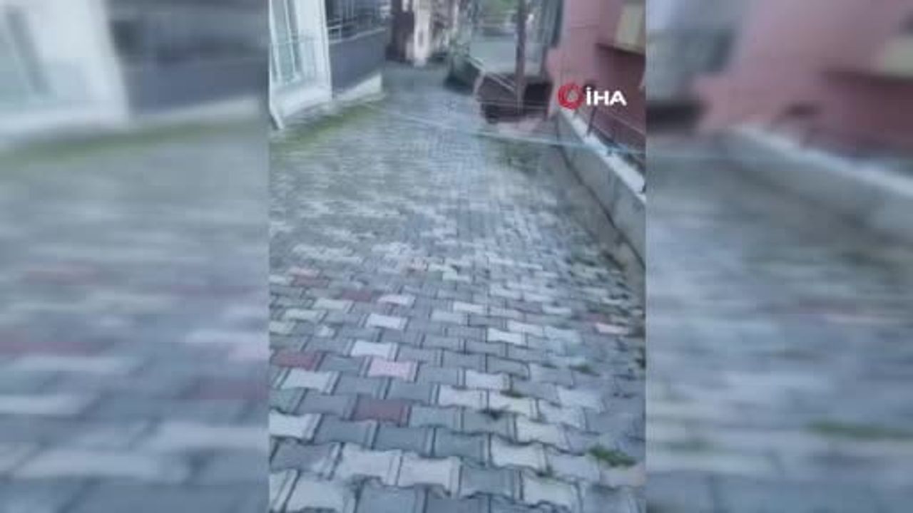 Tokat’ta çöken istinat duvarı 3 katlı binada hasara yol açtı