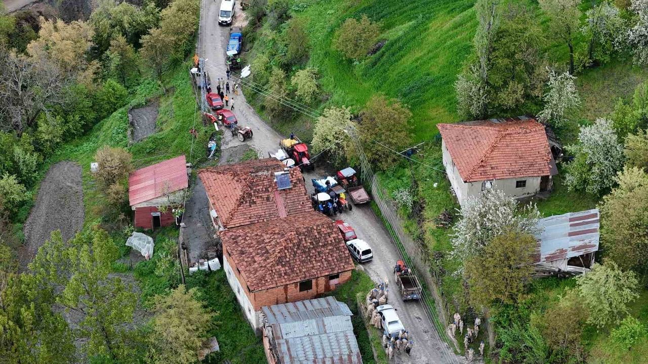 Tokat'ta Mülk Köyü heyelan riski nedeniyle tahliye ediliyor