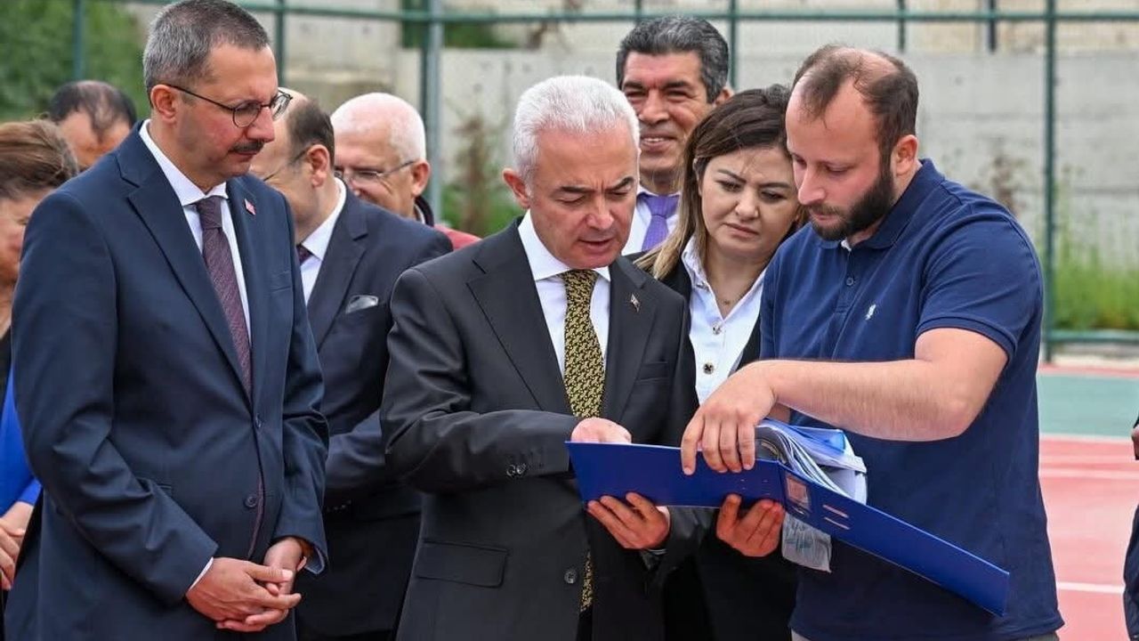 TOKİ Pınarhisar Ortaokulu inşaatı tamamlanma aşamasına geldi