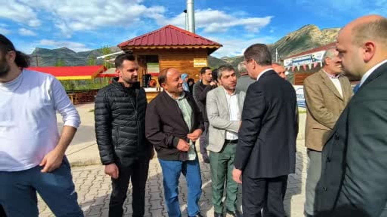 Tortum Şelalesi bahar erimesiyle coştu: Erzurum Valisi Aydın Baruş bölgeyi ziyaret etti