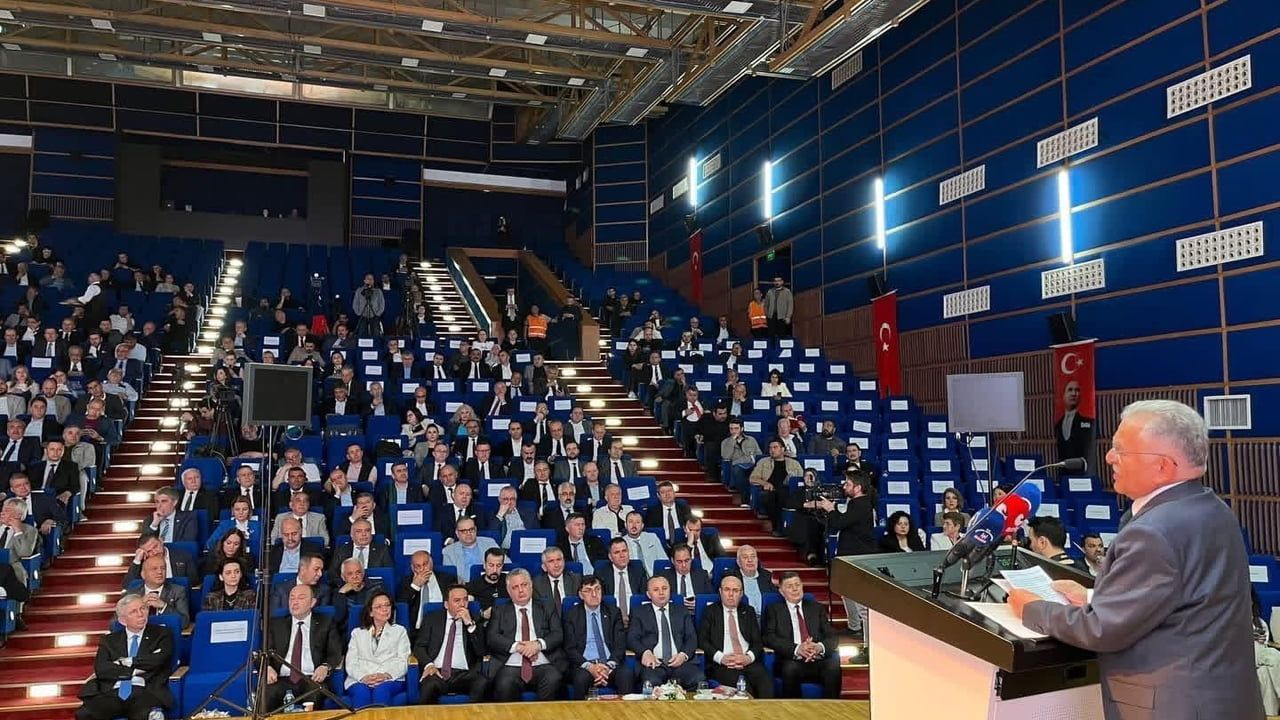 Tosya Belediye Başkanı Volkan Kavaklıgil, Tarihi Kentler Birliği Yönetimine Yedek Katip Üye Olarak Seçildi