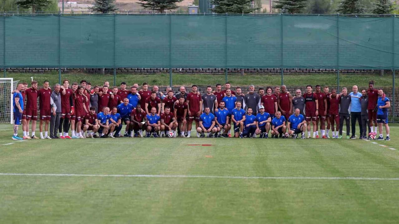Trabzonspor ve Konyaspor, Ziraat Türkiye Kupası Finali Öncesi Erzurum Palandöken'de Kamp Yaptı