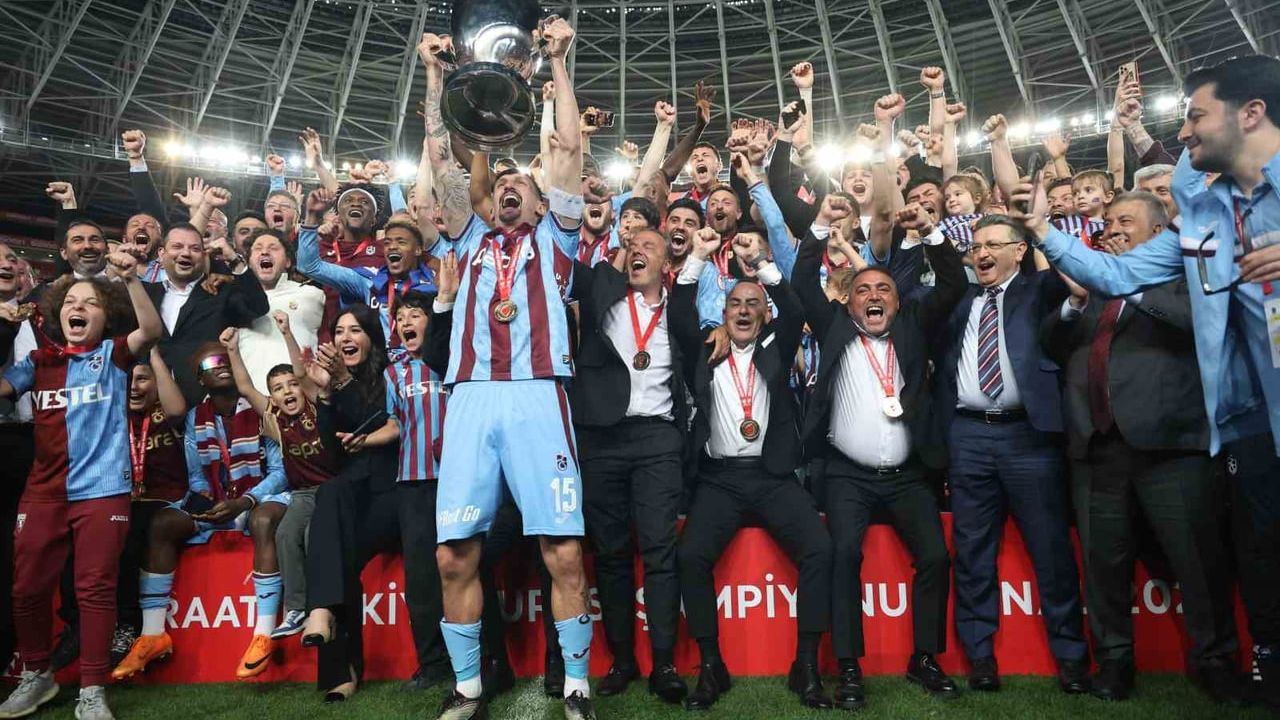 Trabzonspor Ziraat Türkiye Kupası'nı kazandı