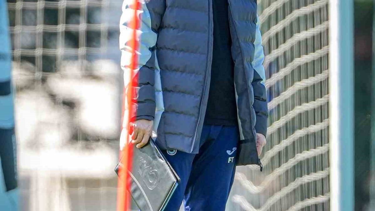 Trabzonspor zirve yarışında Anadolu maçlarındaki puan kayıplarıyla geriledi