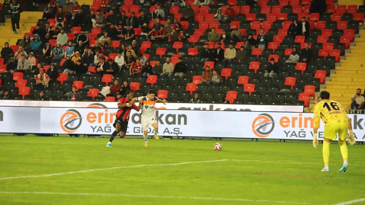 Trendyol Süper Lig 34. hafta: Gaziantep FK 1-2 Başakşehir