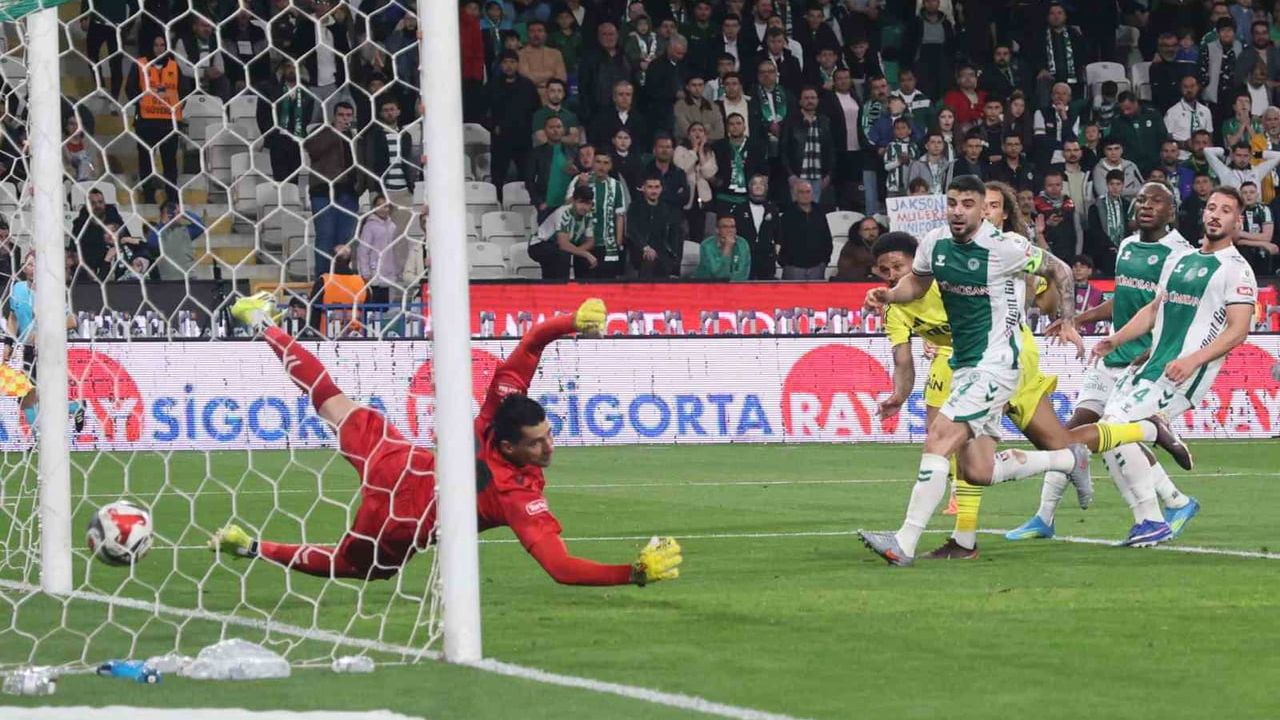 Trendyol Süper Lig: Konyaspor 0-1 Fenerbahçe — İlk yarı