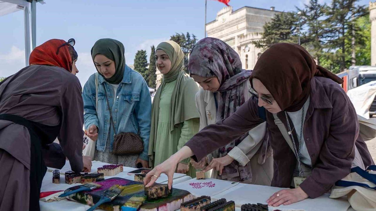 TÜRGEV SosyalFest 2026'da Gençlerle Buluştu; Standına Yoğun İlgi