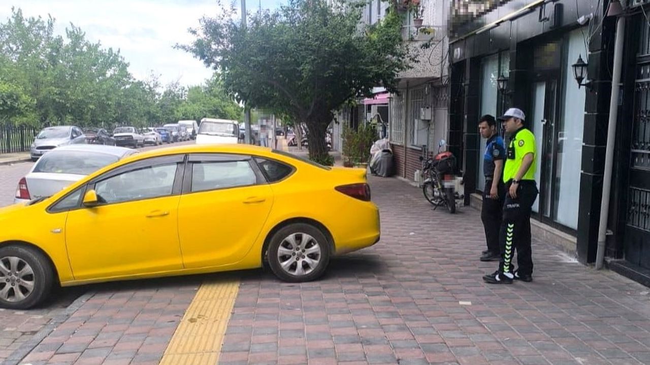 Turgutlu'da Zabıta ve Trafik Ekiplerinden Ortak Denetim: Galerici İşgalleri ve Ruhsatsız Faaliyetler Hedefte