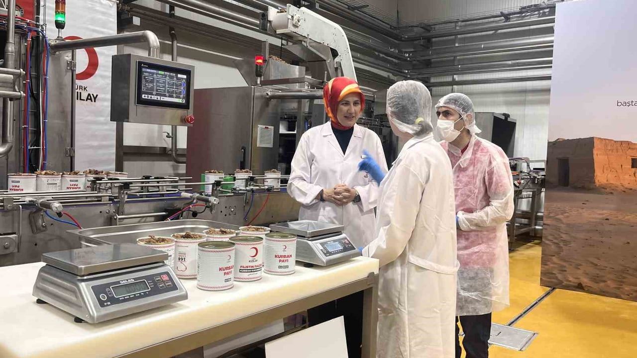 Türk Kızılay, 30 ülkede milyonlarca ihtiyaç sahibine kurban bereketi ulaştırmayı hedefliyor