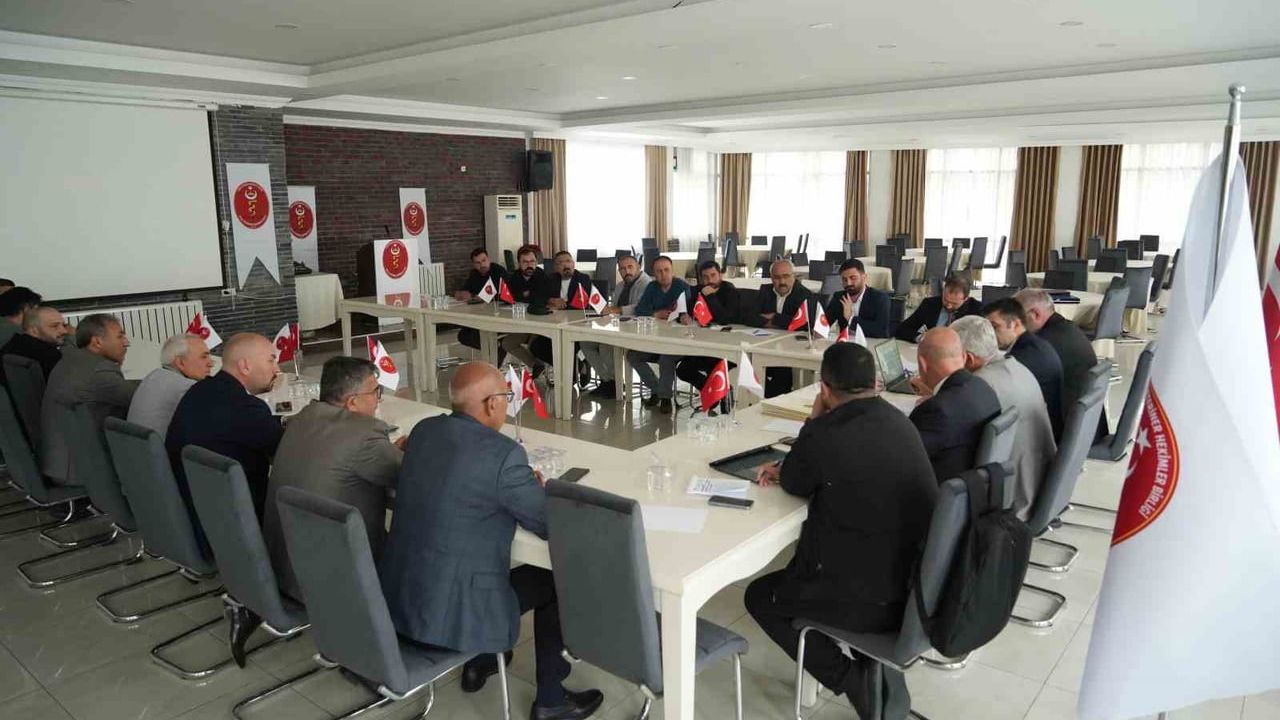 Türk Veteriner Hekimleri Birliği 51. Dönem 7. Oda Başkanları Bölge Toplantısı Muş'ta