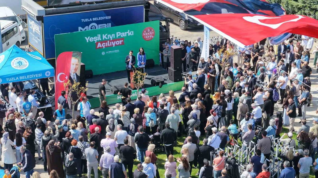 Tuzla Yeşil Kıyı Parkı modern yüzüyle yeniden açıldı
