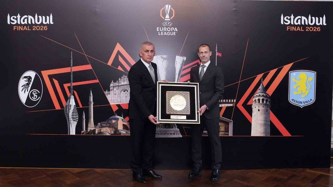 UEFA Avrupa Ligi Finali öncesi Çırağan Sarayı'nda gala yemeği düzenlendi