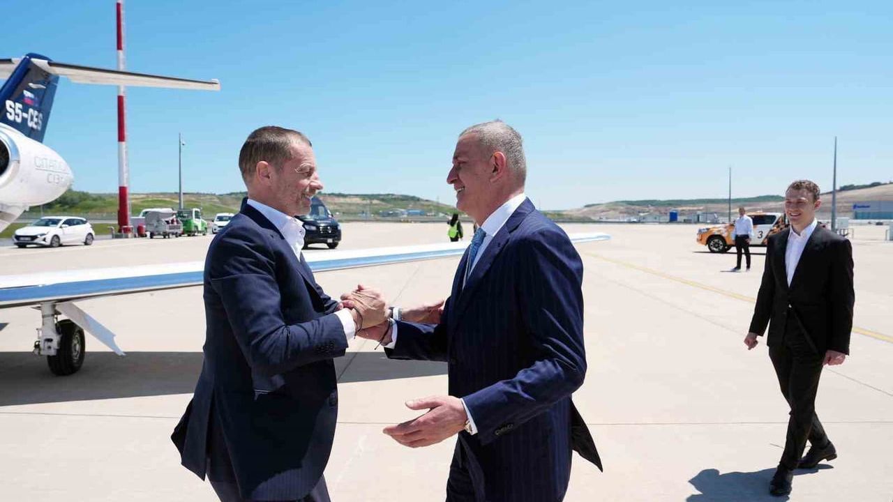 UEFA Başkanı Aleksander Ceferin İstanbul'a geldi: Avrupa Ligi finali öncesi gala yemeğine katılacak