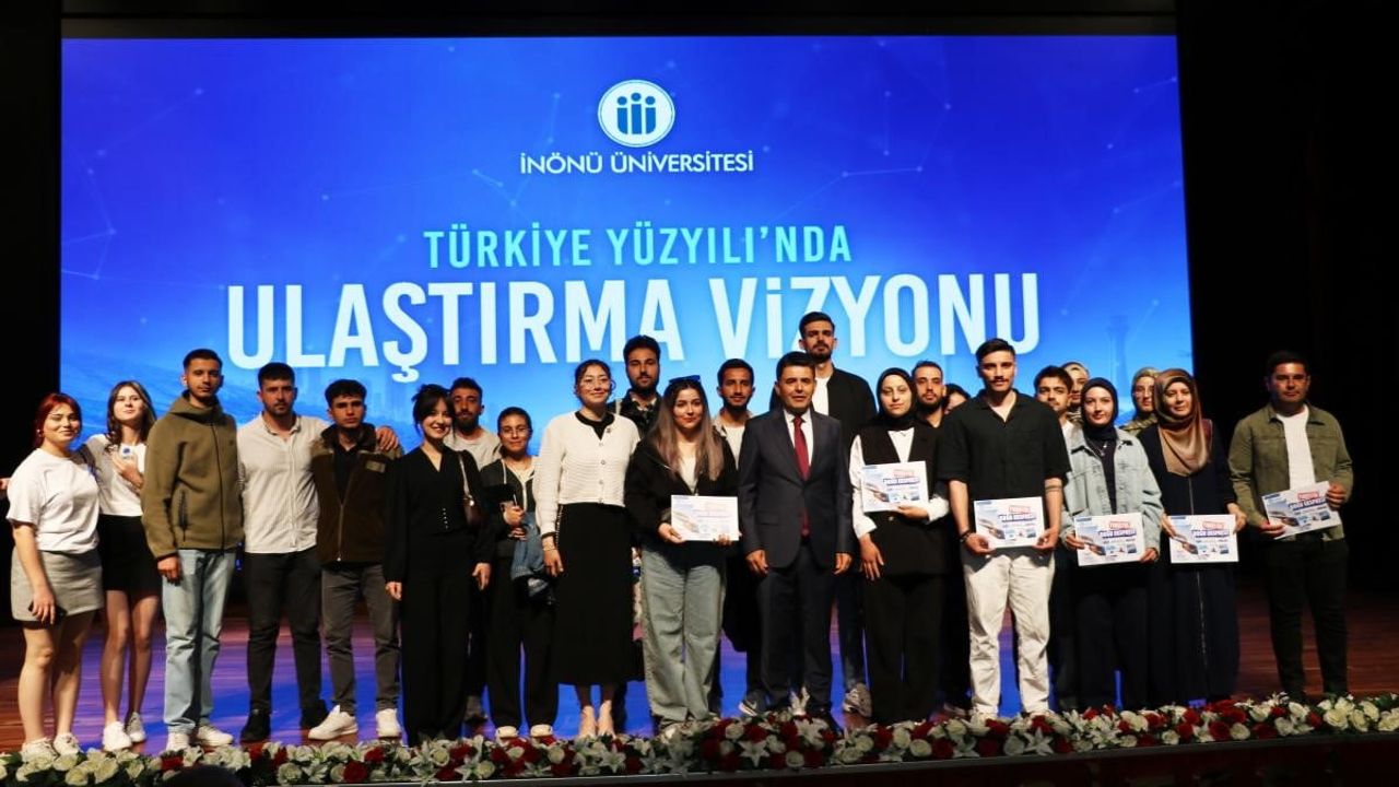 Ulaştırma ve Altyapı Bakan Yardımcısı Osman Boyraz, İnönü Üniversitesi'nde öğrencilerle buluştu