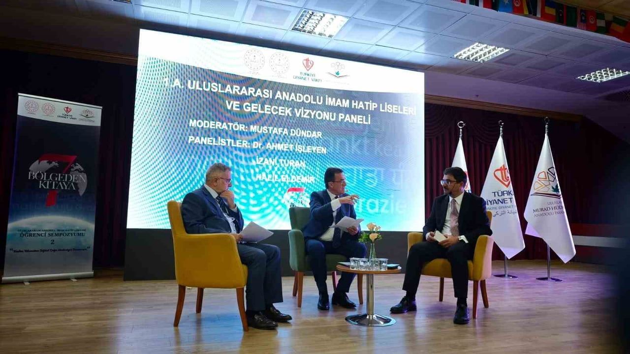Uluslararası Murad Hüdavendigâr AİHL, Bursa'da 7 Kıtadan Öğrencileri Ağırlıyor