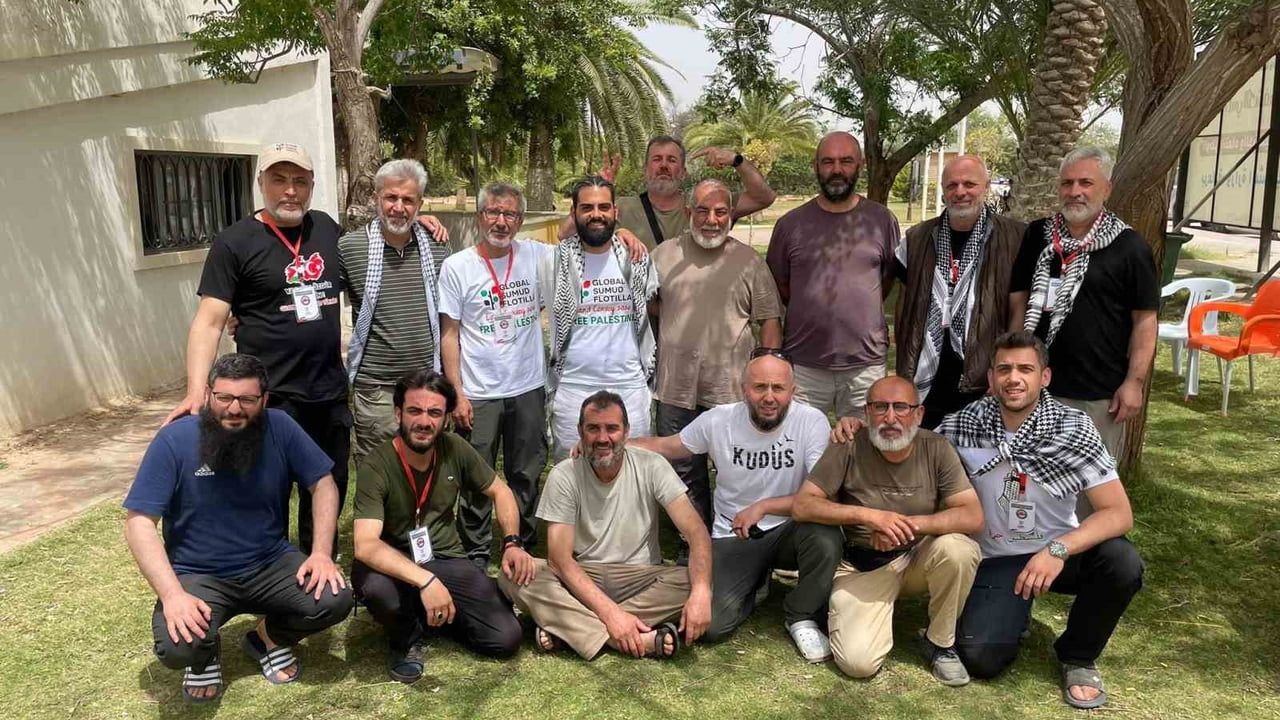 Uruguaylı aktivist Mathias Alvarez (Atallah): Enkazlardaki namaz videoları Müslüman olmamı tetikledi