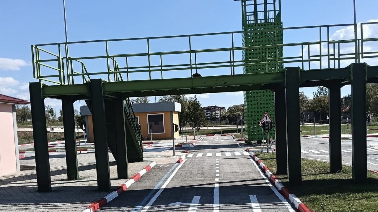 Uşak Belediyesi, Çocuk Trafik Eğitim Parkı'nı yeniliyor