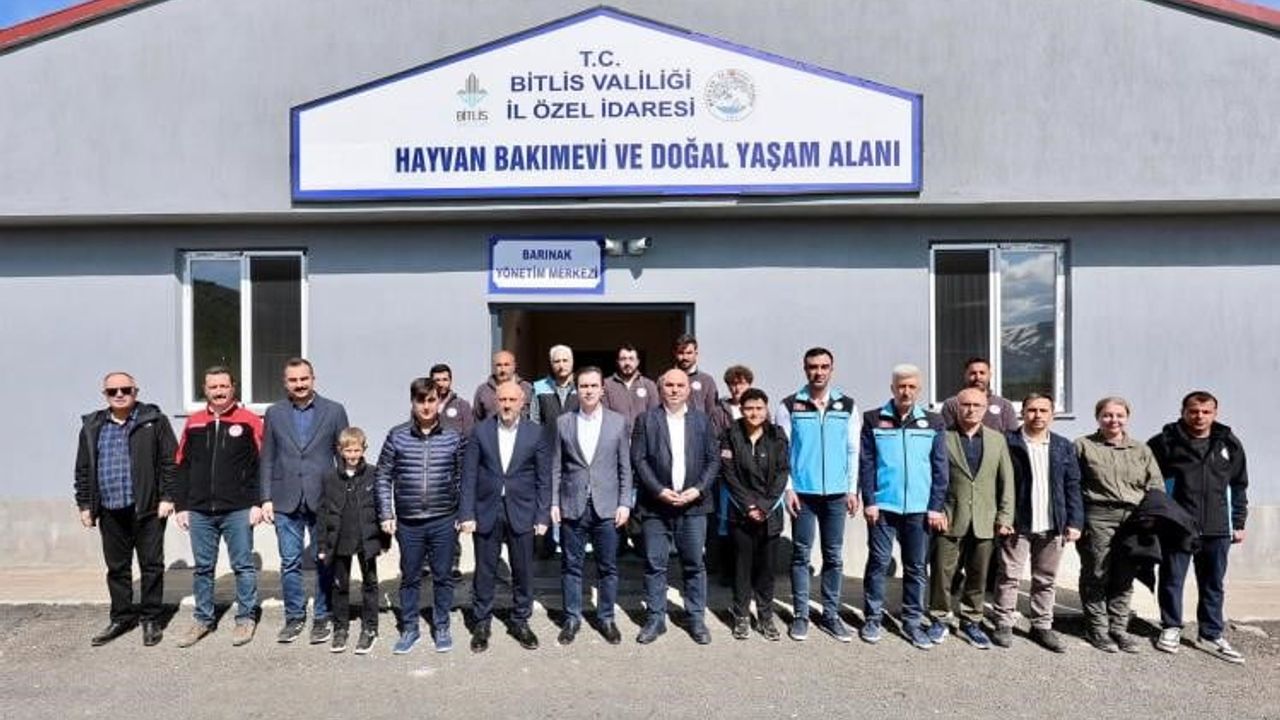 Vali Ahmet Karakaya, güvenlik korucularını ziyaret etti ve Güroymak'taki hayvan bakımevini inceledi