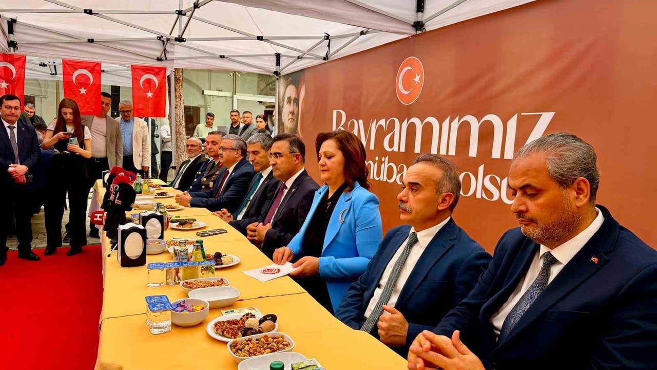 Vali Aktaş: Huzurlu Bayram İçin Tüm Asayiş ve Trafik Tedbirleri Alındı