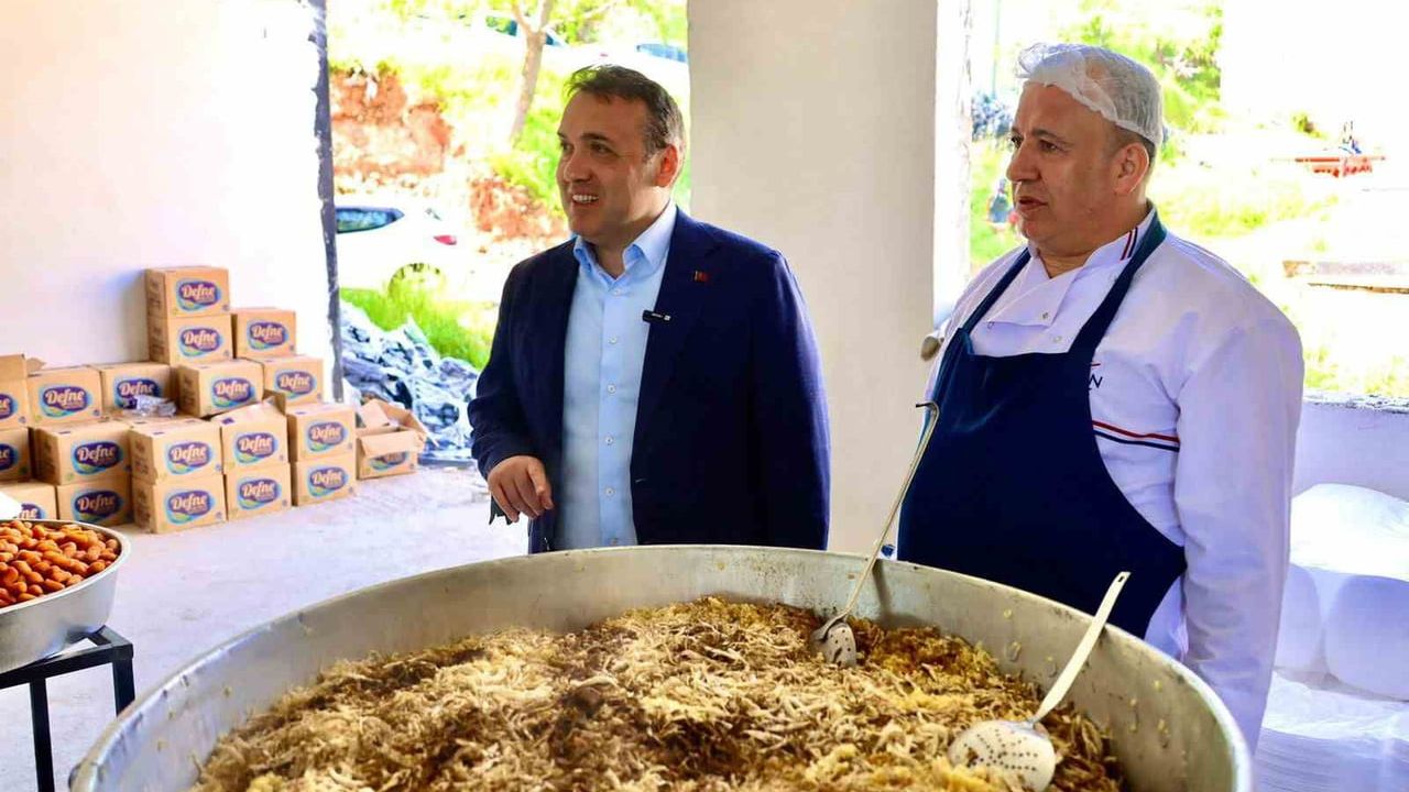 Vali Faik Oktay Sözer, Bilecik'te Hıdırellez Şenliklerinde Vatandaşlarla Buluştu