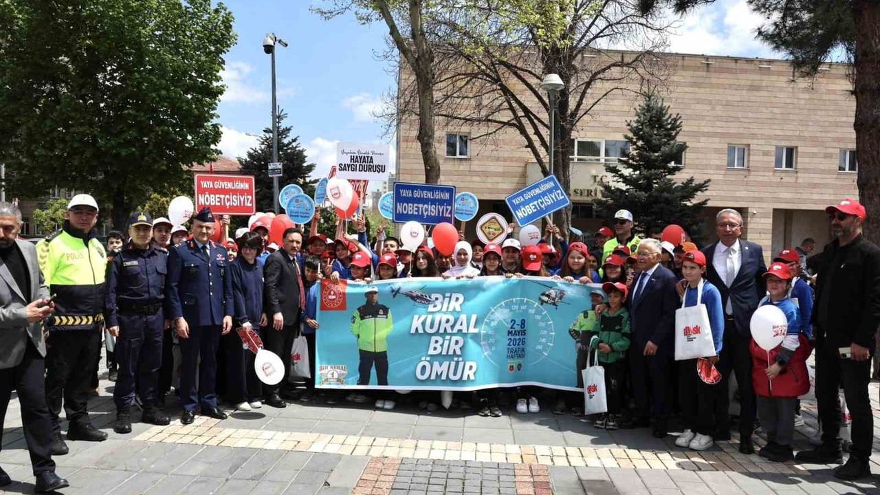 Vali Gökmen Çiçek: Kayseri'de ölümlü trafik kazalarında yüzde 60 düşüş