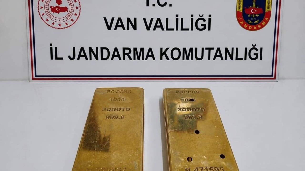 Van Muradiye'de 2 kilogram külçe altın ele geçirildi: Değeri yaklaşık 13,6 milyon TL