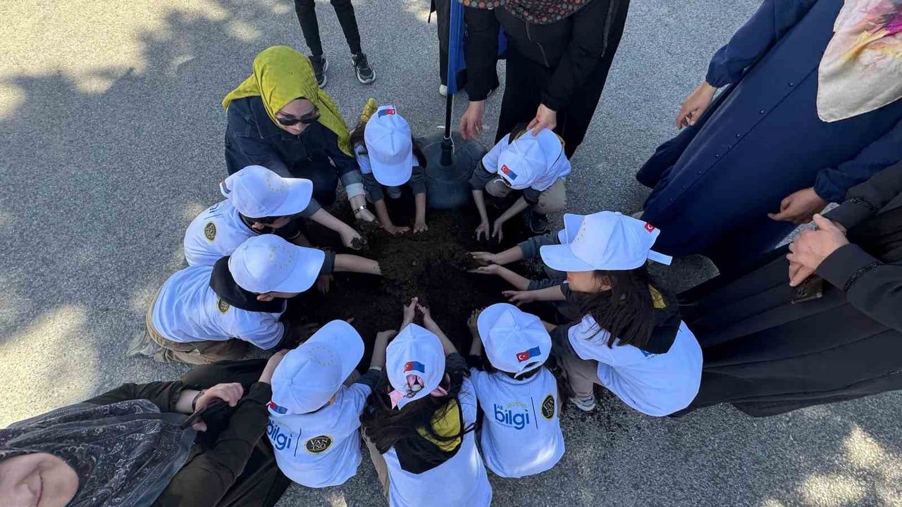 Van TSO AB Bilgi Merkezi, Hacı Ali Akın İlkokulu'nda Çevre Bilinci Etkinliği Düzenledi